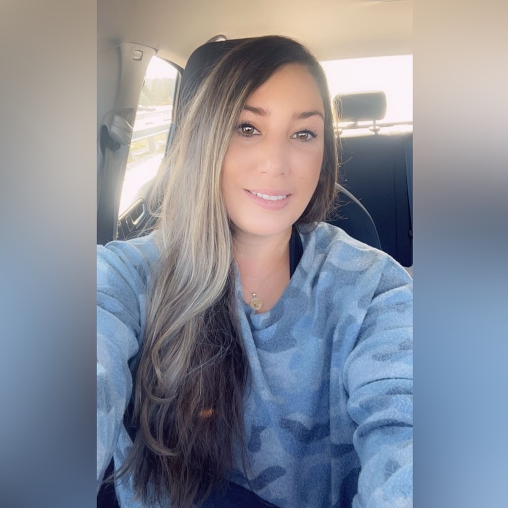 Meet your Posher, Monica